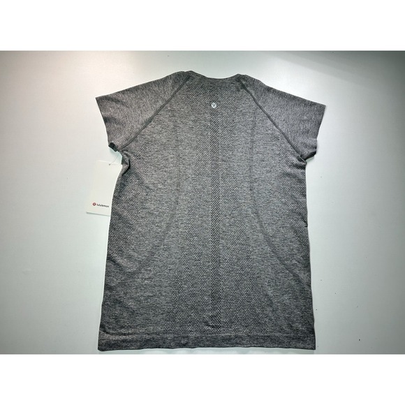 Lululemon Swiftly Tech Short Sleeve Shirt 2.0 Gray Womens Size 12 Hip Length - Picture 2 of 10